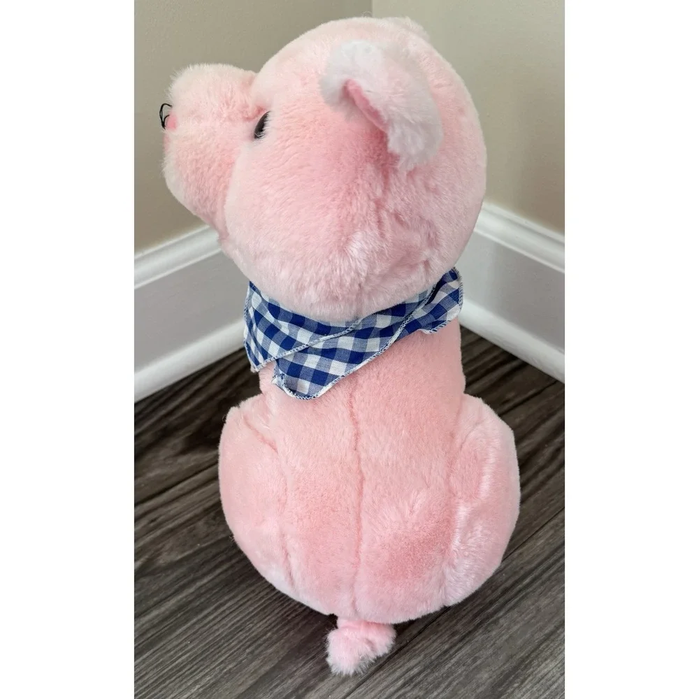 Vintage‎ 1986 Dakin Plush Pink Pig Sitting Stuffed Animal Blue Checkered Bandana